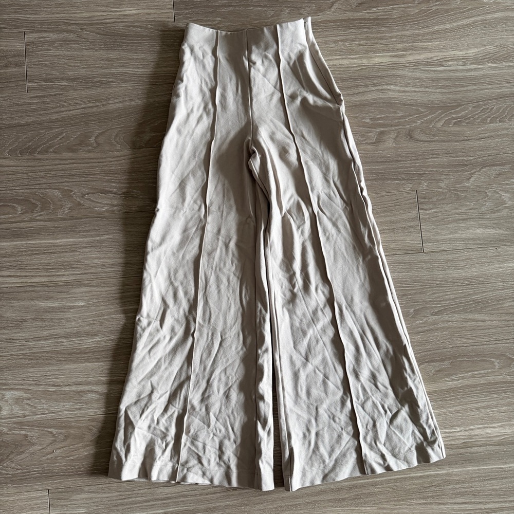 Quince Ultra Stretch Ponte Super Wide Leg Pants Small Ecru - Picture 4 of 10